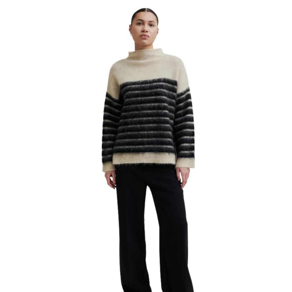 Second Female Black Juta Knit T-Neck